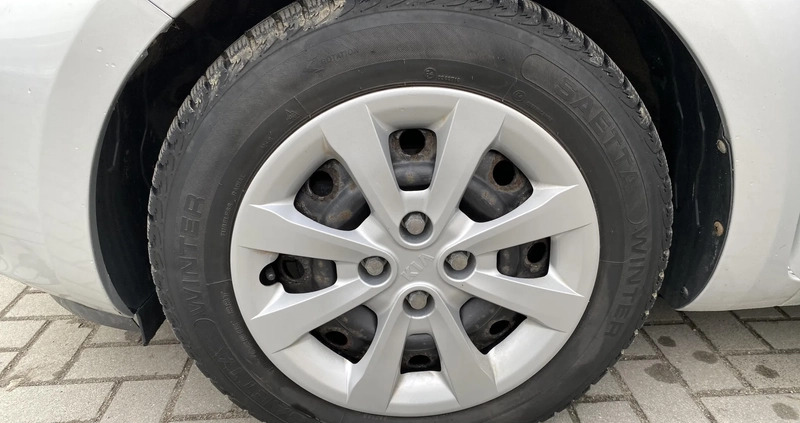 Kia Rio cena 24900 przebieg: 122300, rok produkcji 2014 z Nakło nad Notecią małe 211